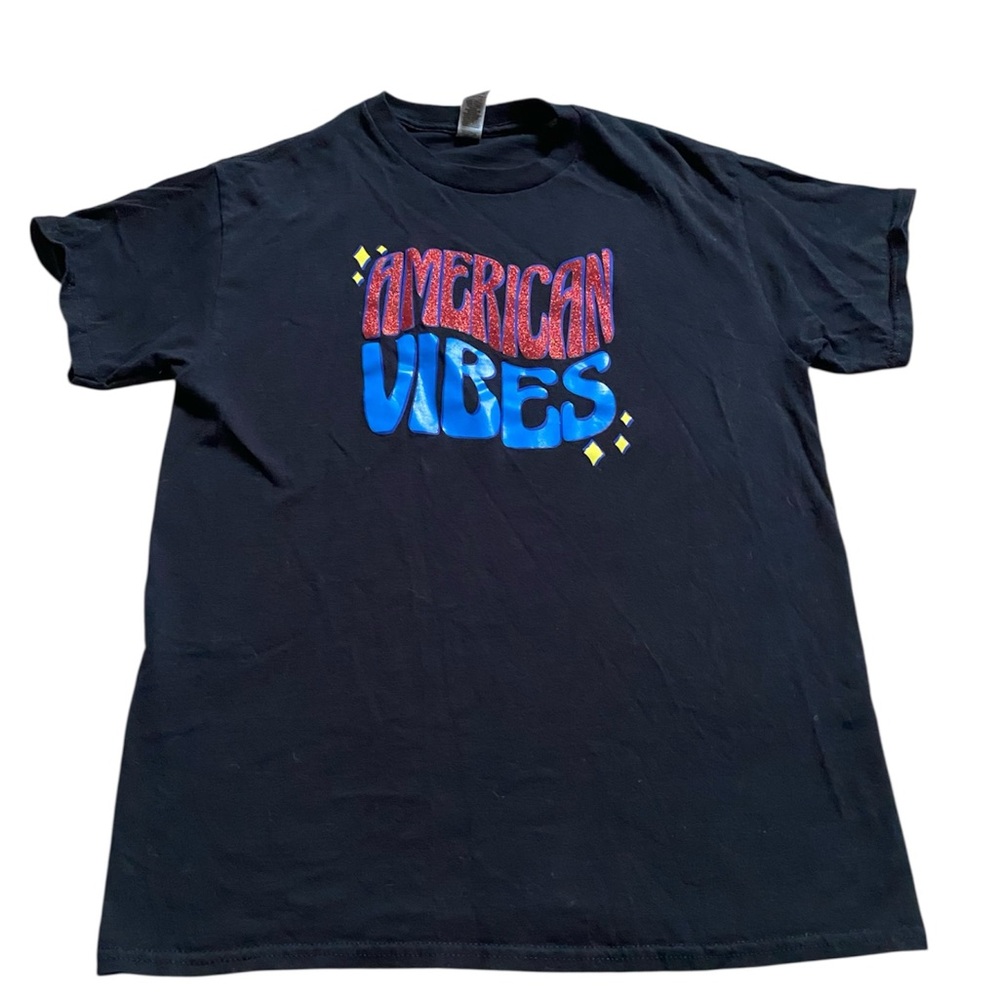 American Vibes 4th of July Graphic T-Shirt with Red and Blue Print Size Medium